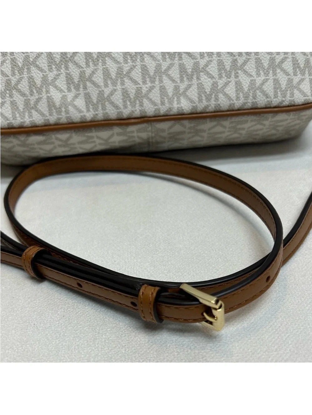 EUC Michael Kors Jet Set Large Crossbody - Picture 10 of 11